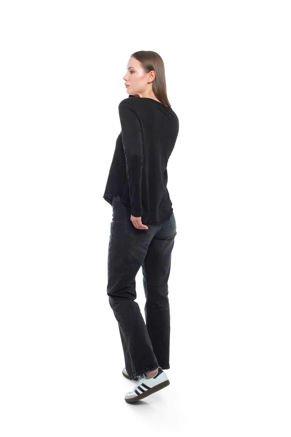 Long Sleeve V-Neck w/ Raw Hem Shirttail