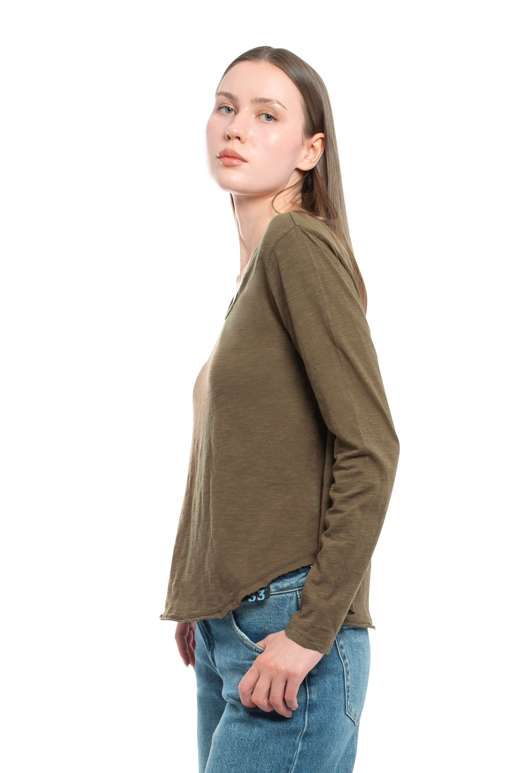 Long Sleeve V-Neck w/ Raw Hem Shirttail