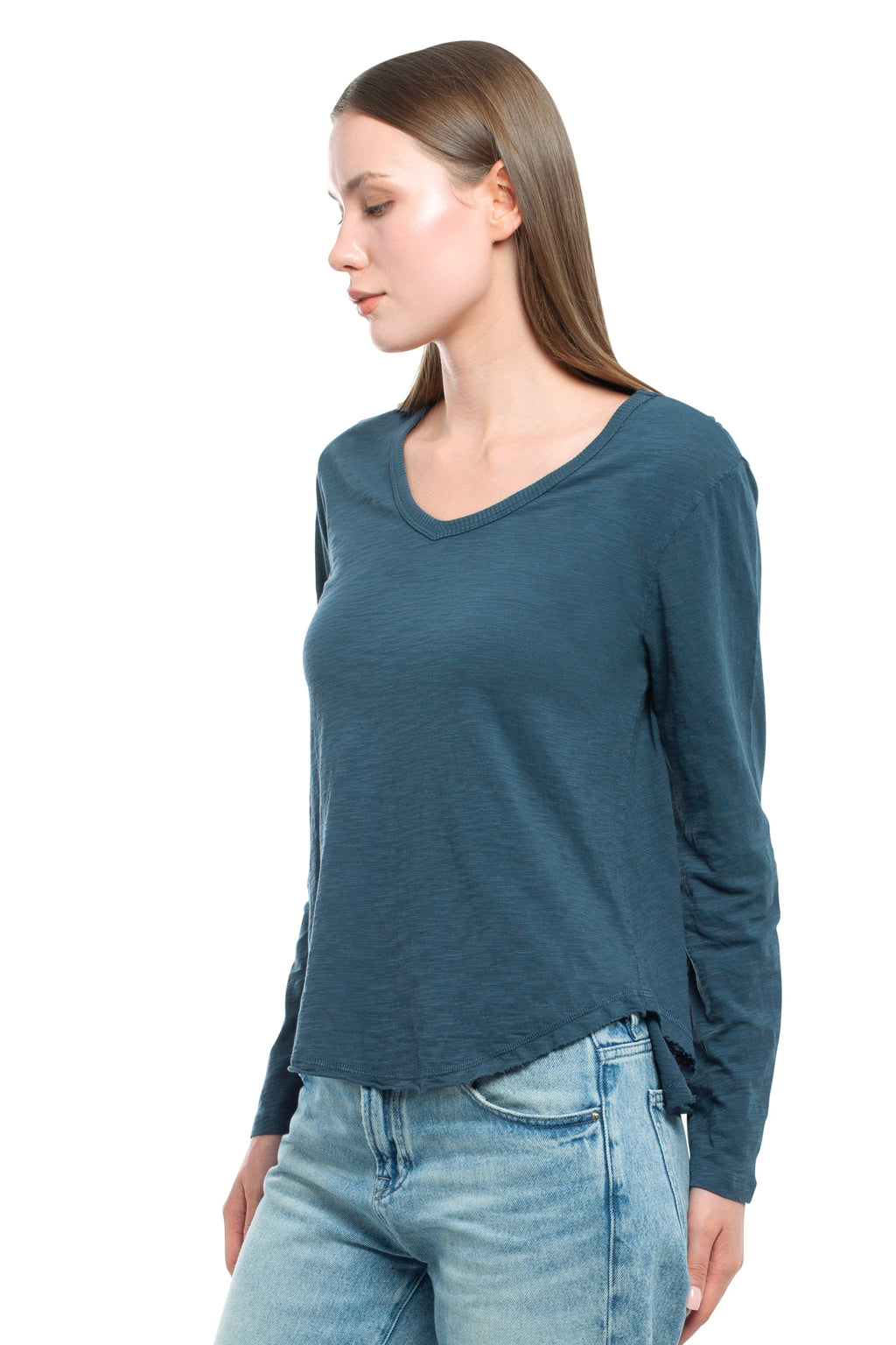 Long Sleeve V-Neck w/ Raw Hem Shirttail