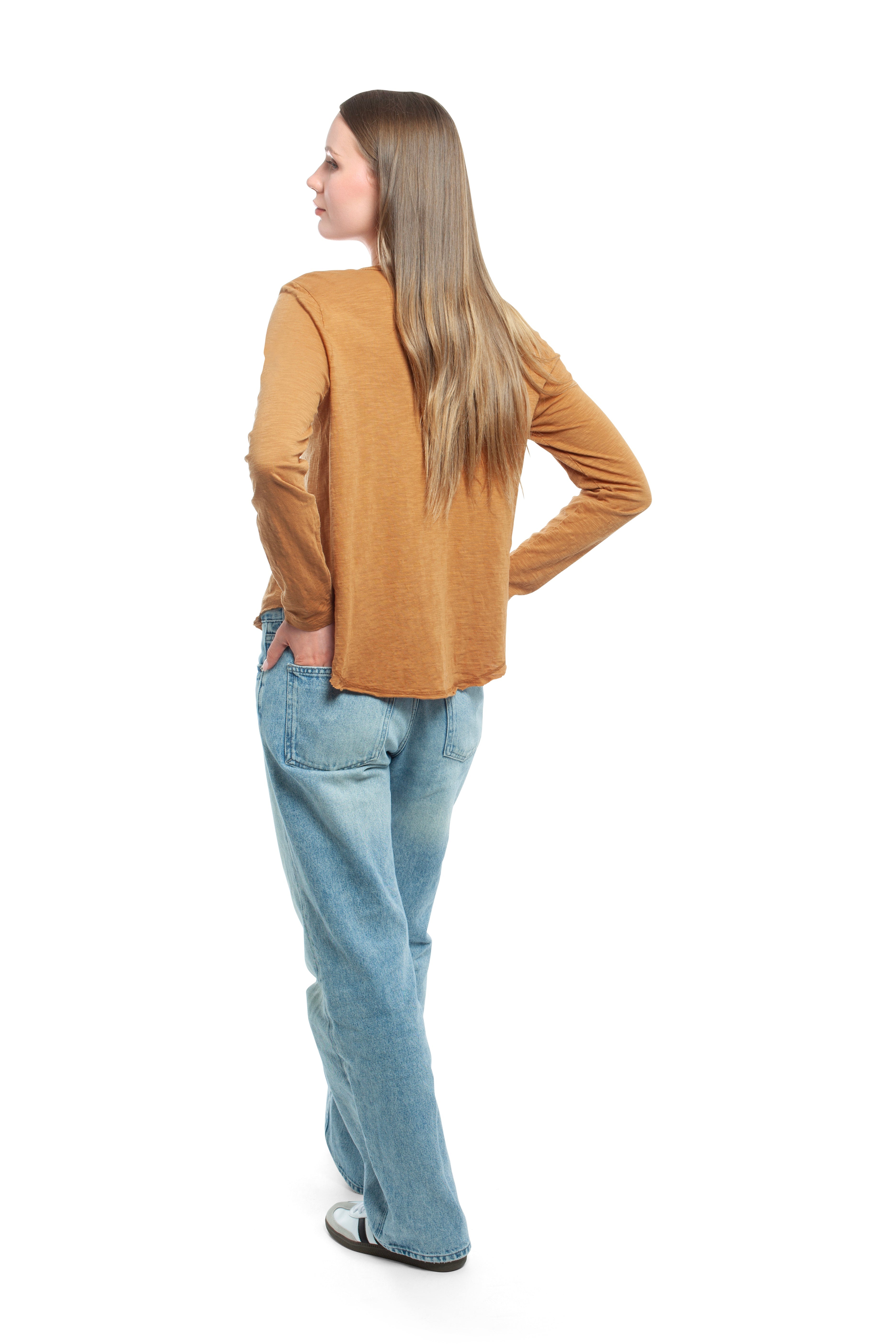 Long Sleeve V-Neck w/ Raw Hem Shirttail