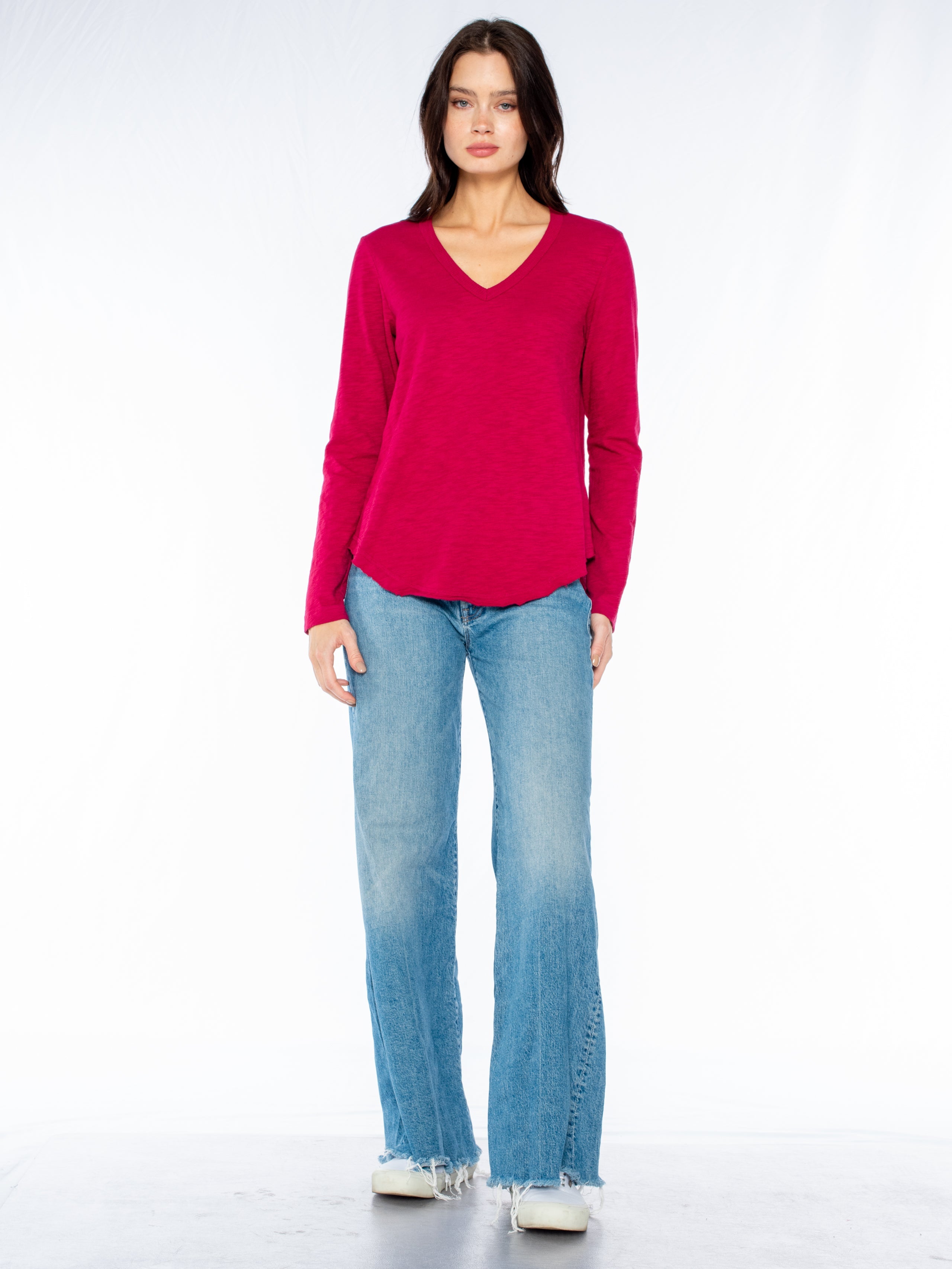 Long Sleeve V-Neck w/ Raw Hem Shirttail