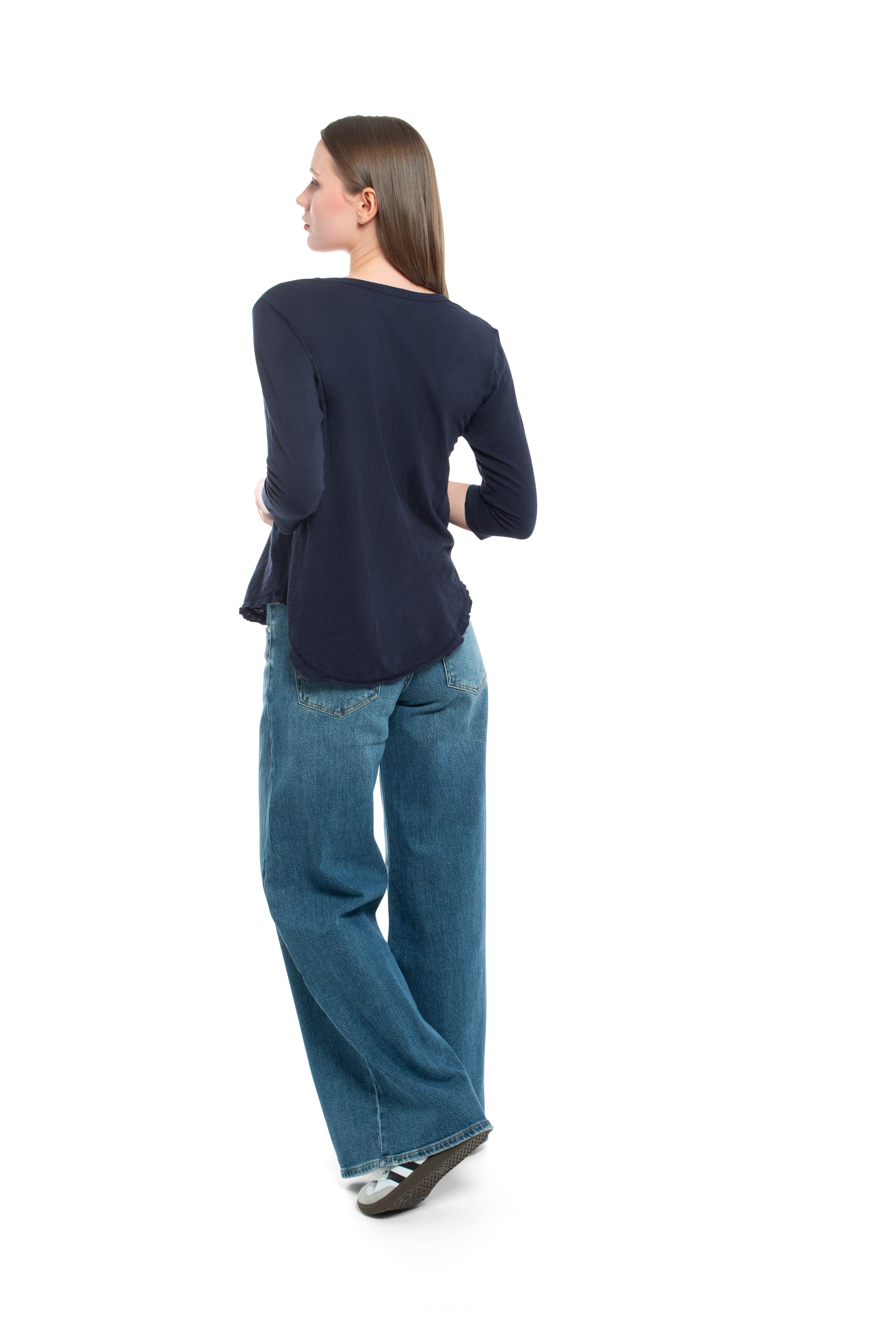3/4 Sleeve V-Neck Shirttail