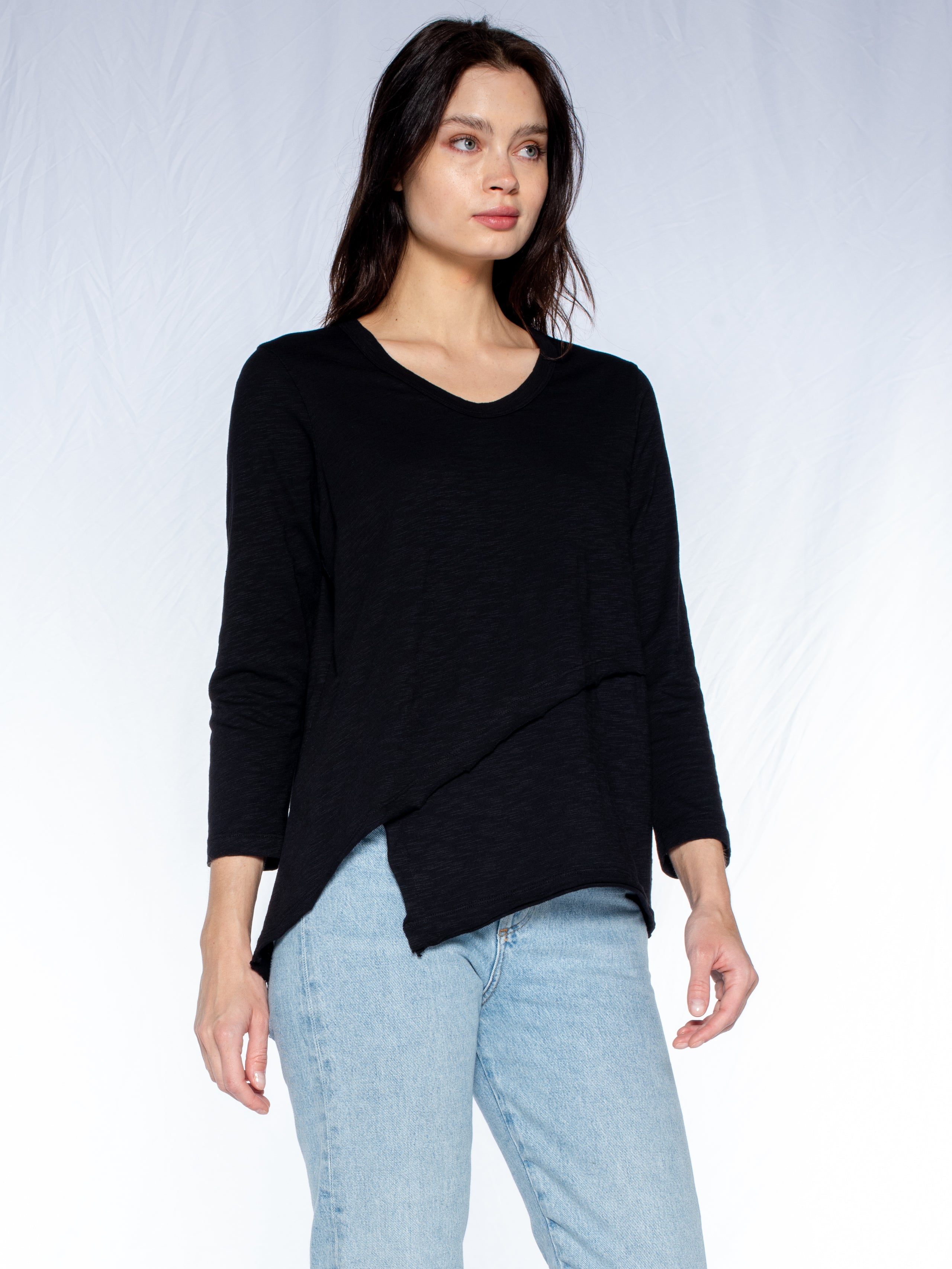 Crew 3/4 Sleeve EZ Cross Over Hem Shirt