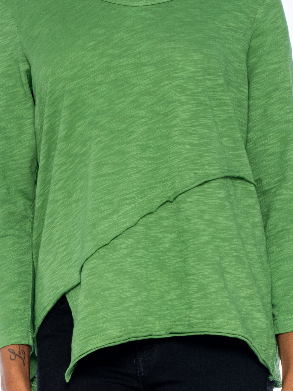 Crew 3/4 Sleeve EZ Cross Over Hem Shirt