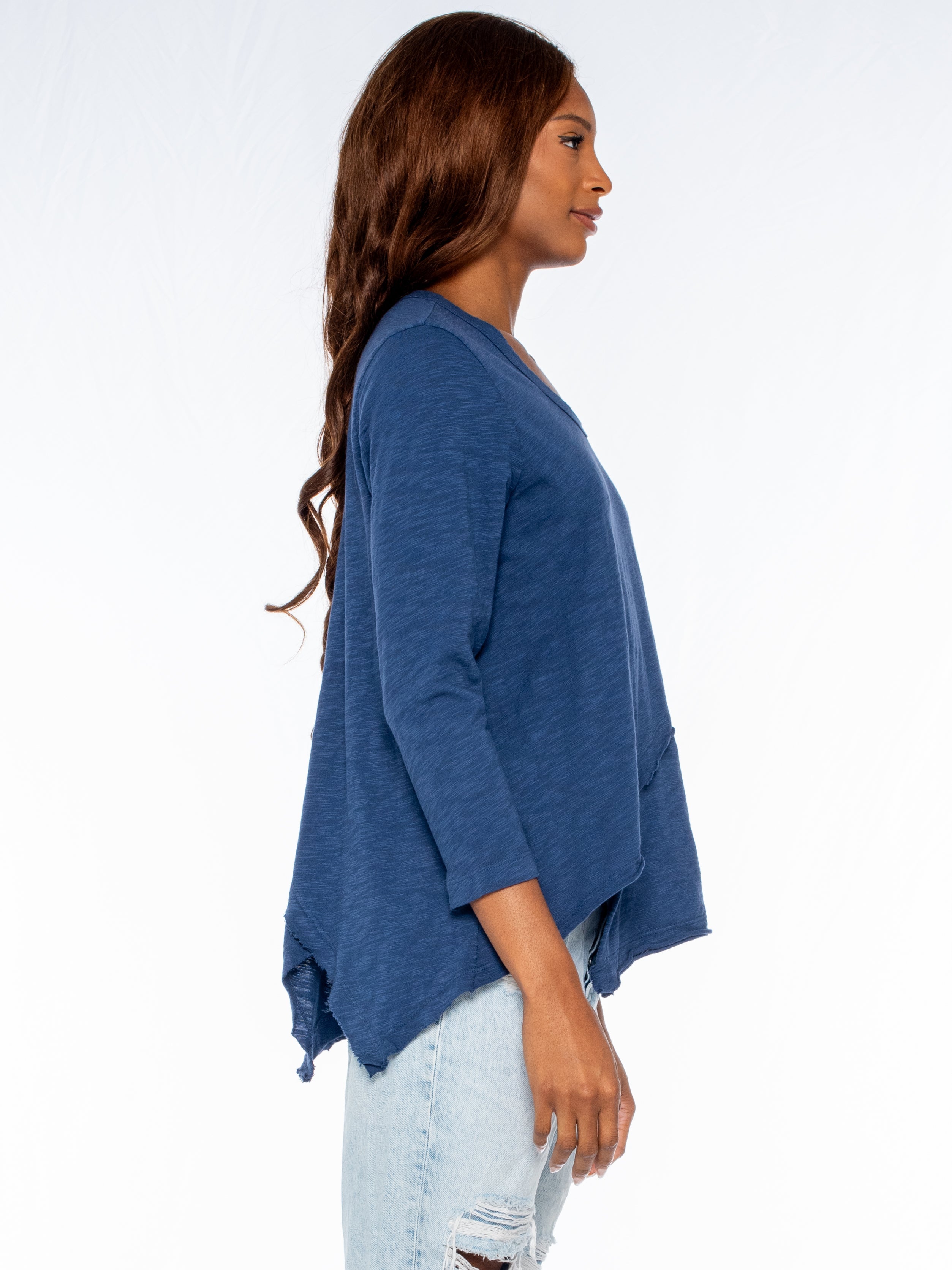 Crew 3/4 Sleeve EZ Cross Over Hem Shirt
