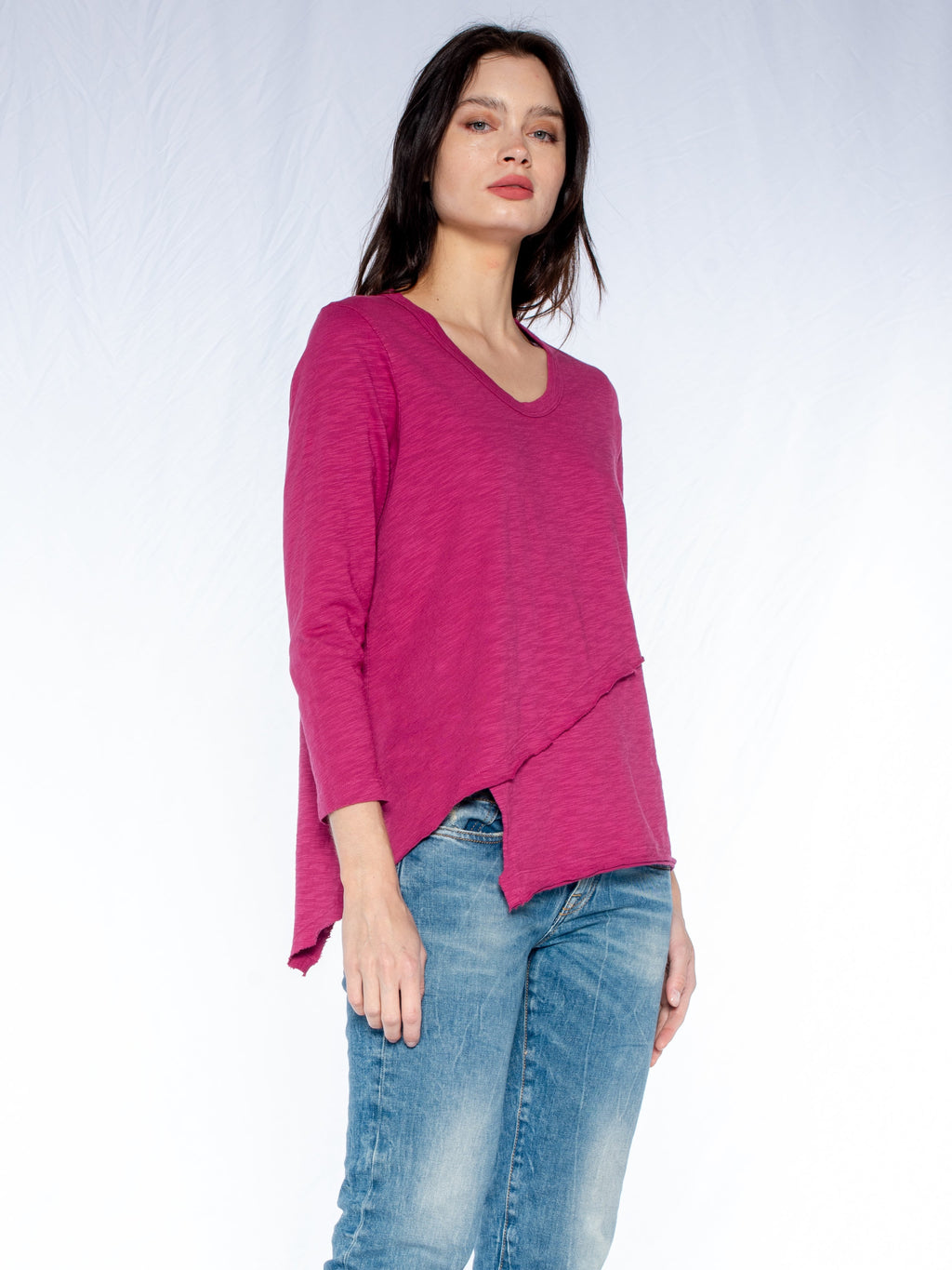 Crew 3/4 Sleeve EZ Cross Over Hem Shirt