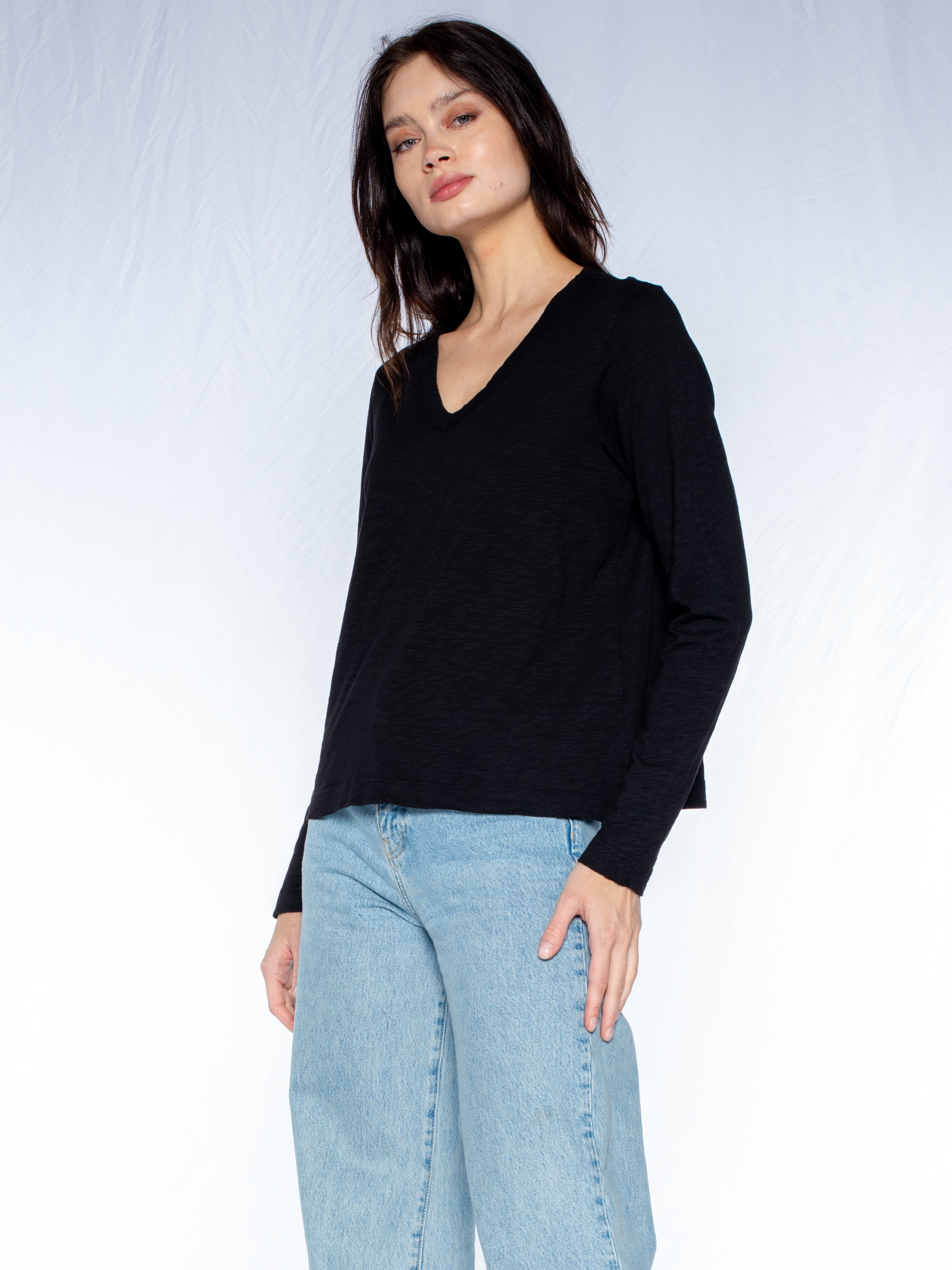 V-Neck Long Sleeve Baby Baby Fit Tee
