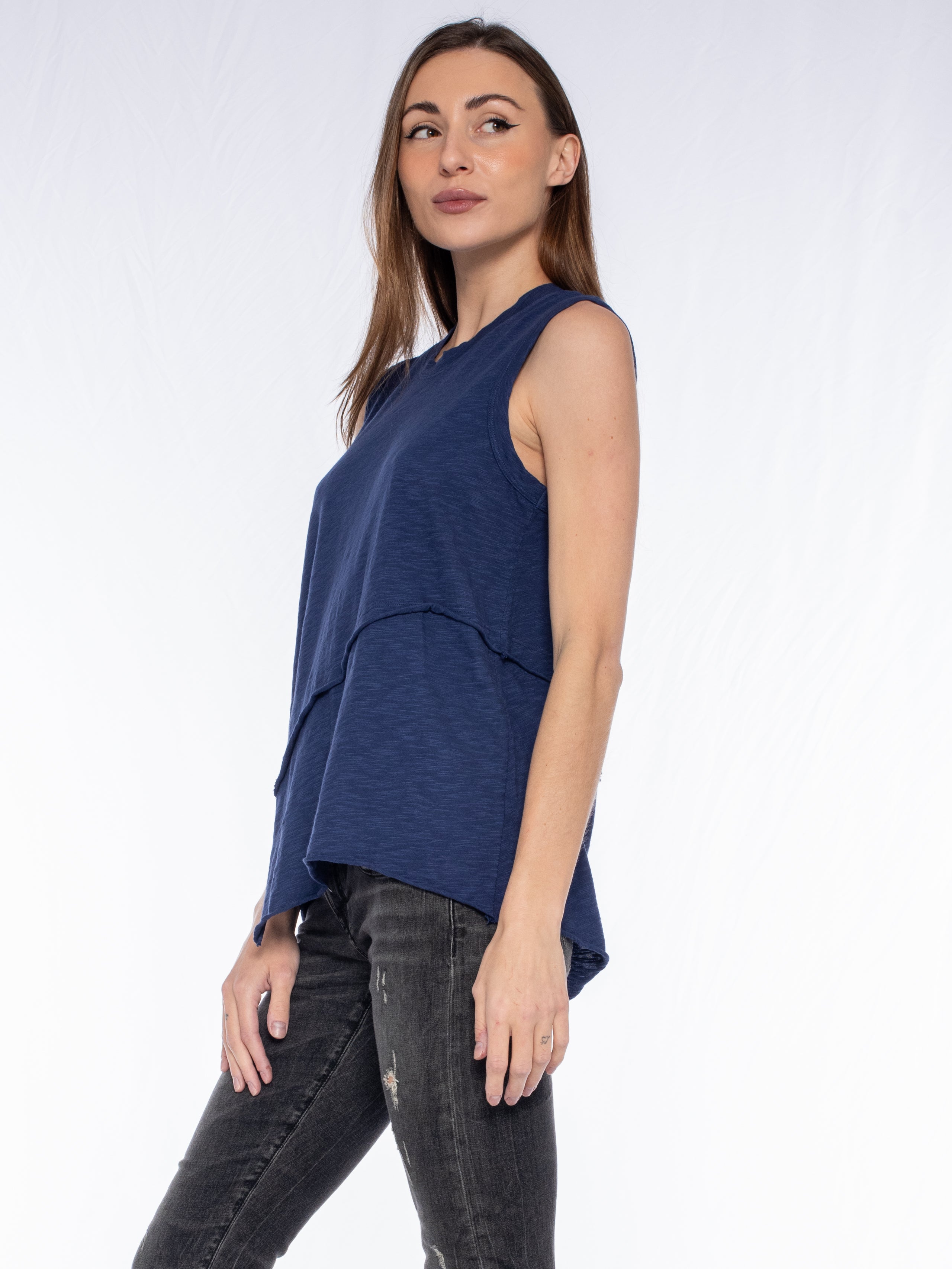 Crossover Hem Shirttail Shell