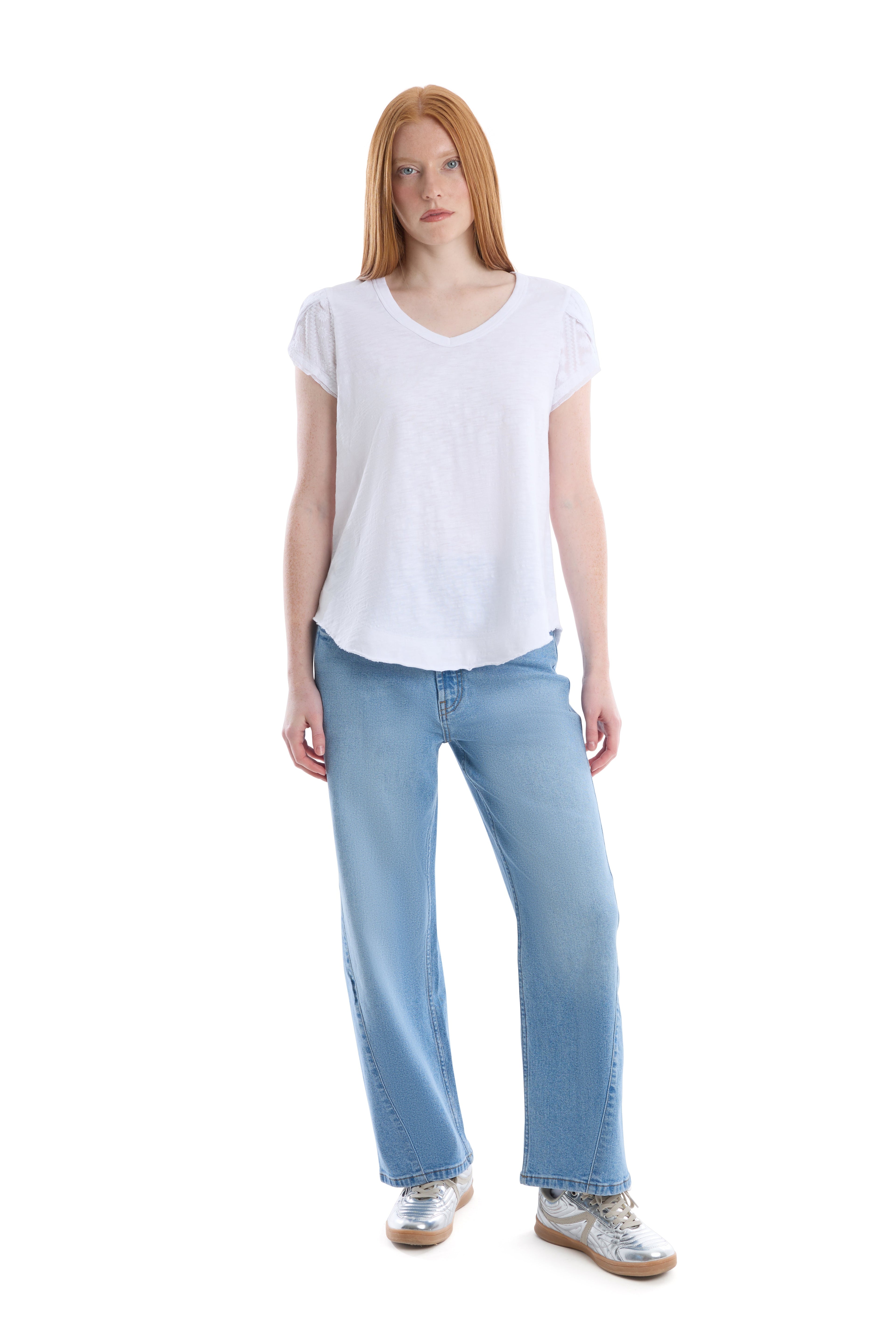 Eyelet overlap cap sleeve