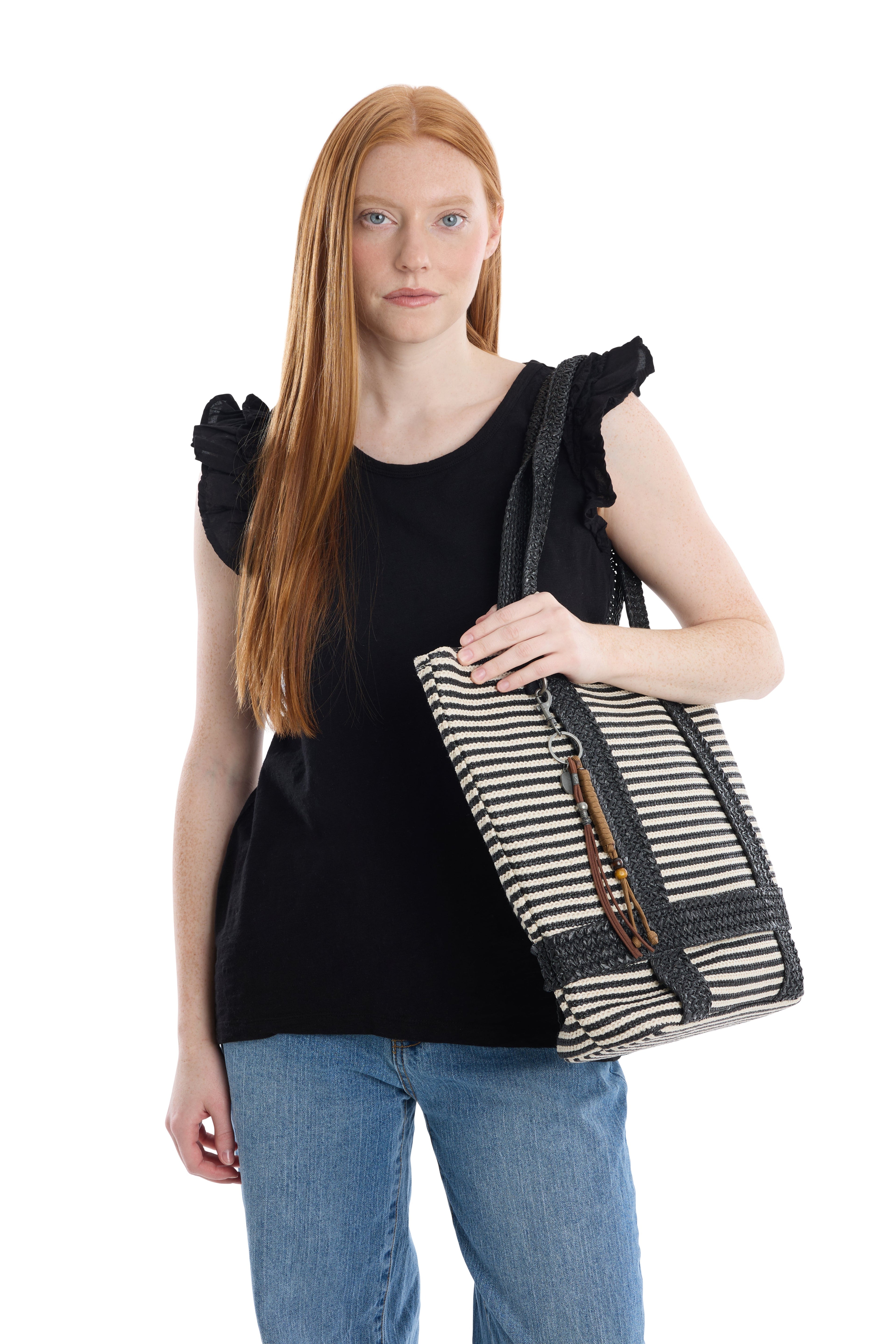 Ruffle shoulder tank tee