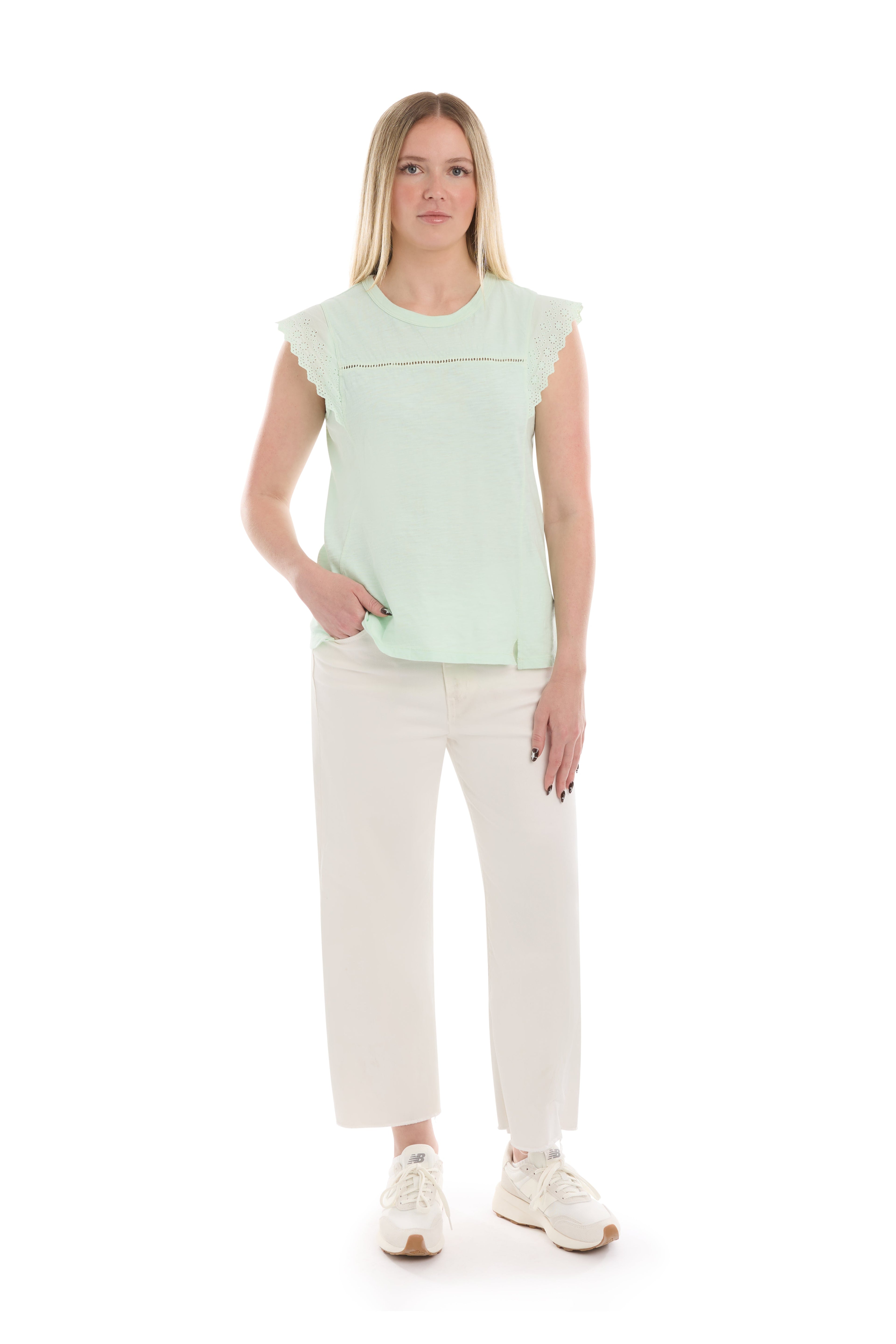 Eyelet cap sleeve