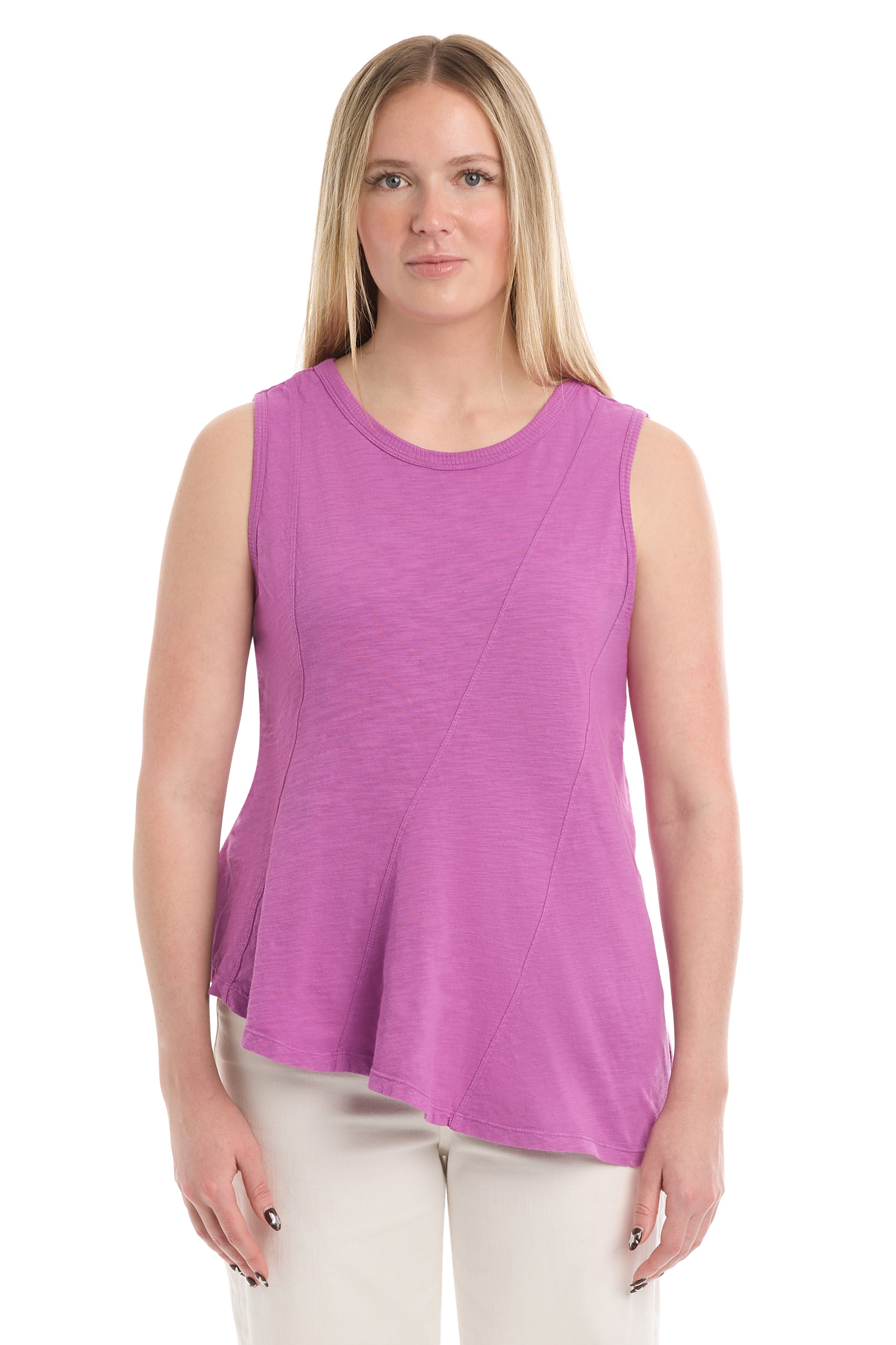 Shell with asymmetric seams