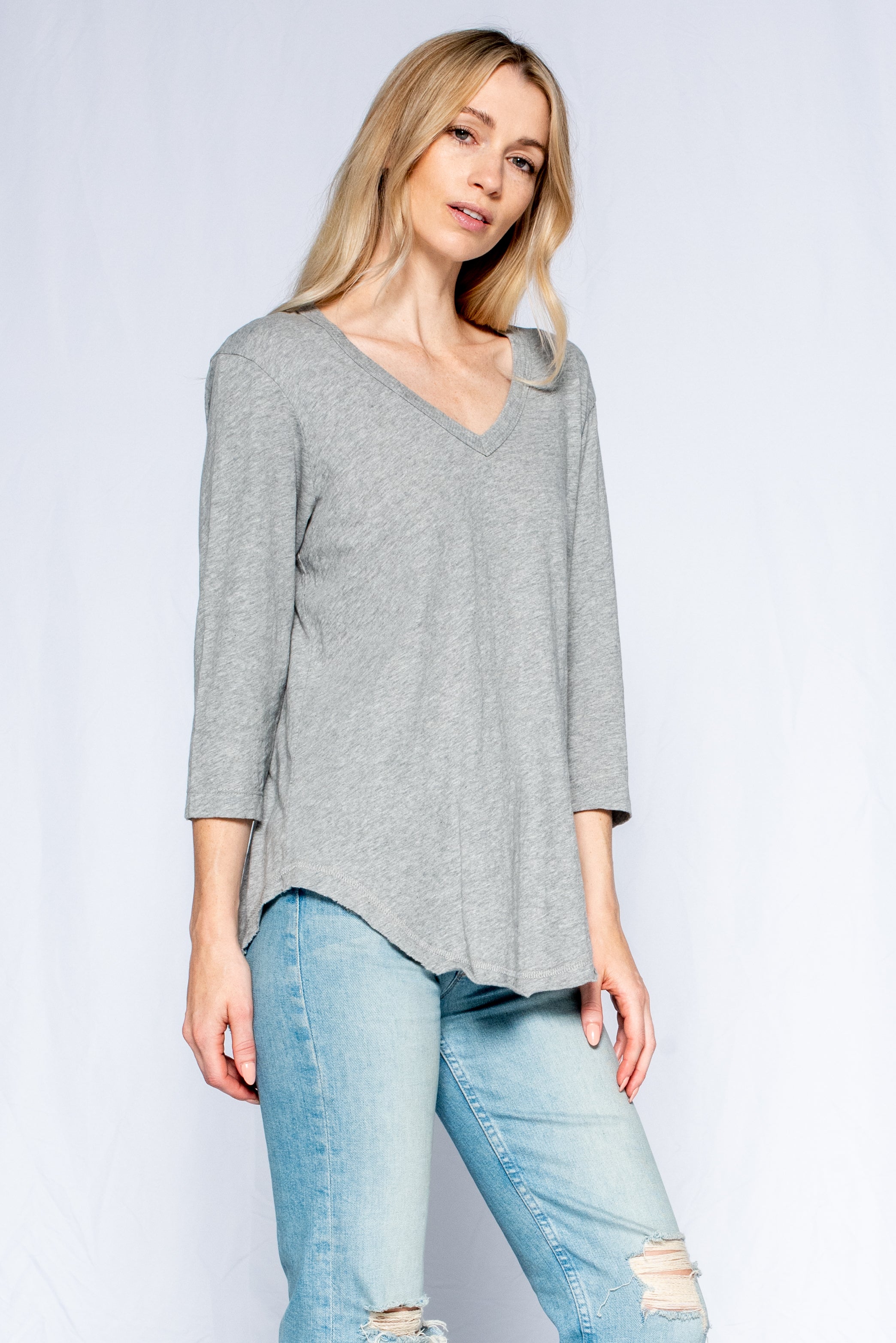 3/4 Sleeve V-Neck Shirttail