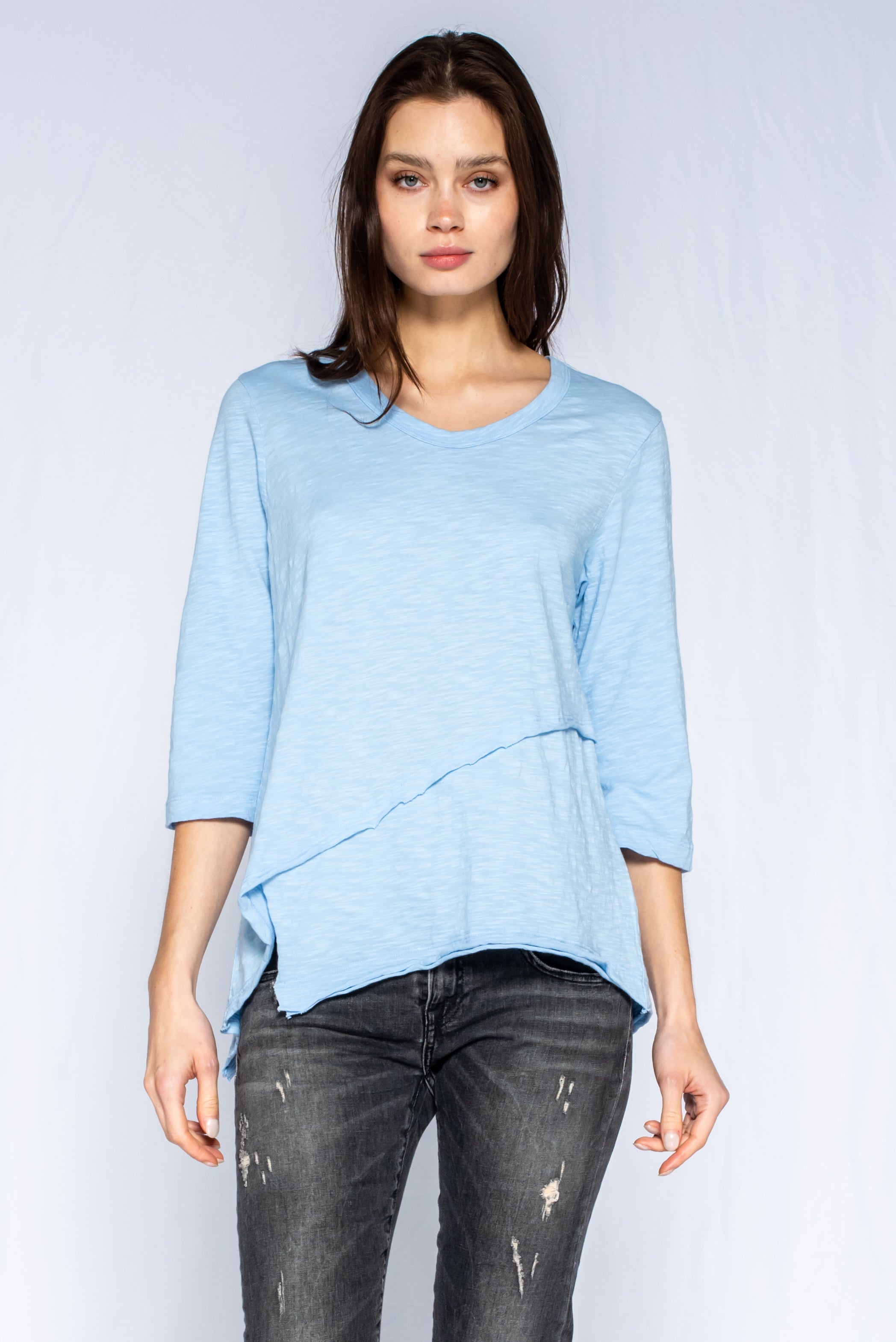 Crew 3/4 Sleeve EZ Cross Over Hem Shirt